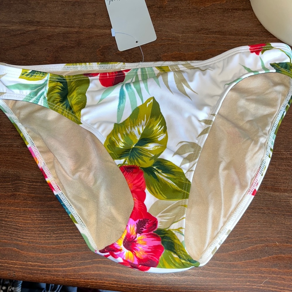 NWT Size 10 Midrise swim bottoms